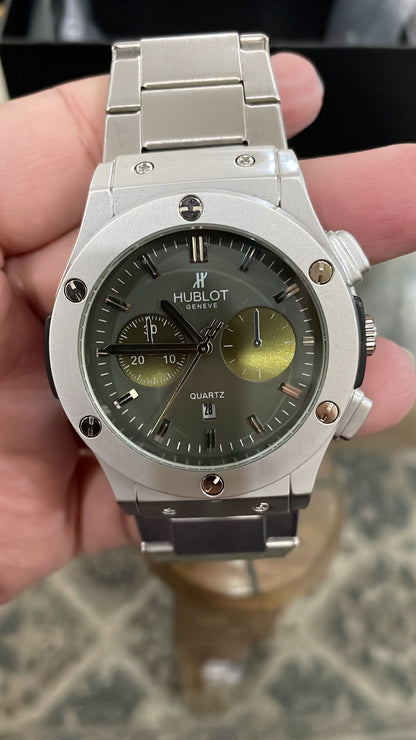 Majestic Elegance - Dull Green Dial
